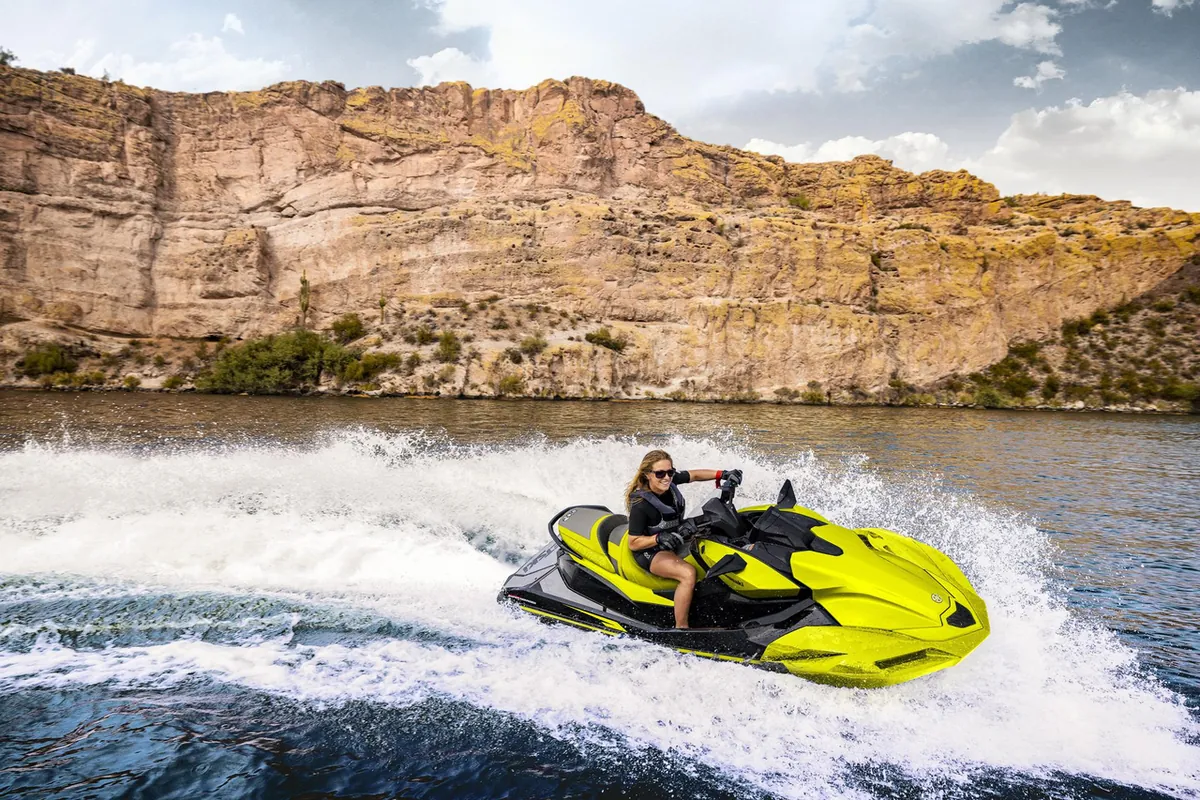 Kawasaki Ultra 310 ou Yamaha FX